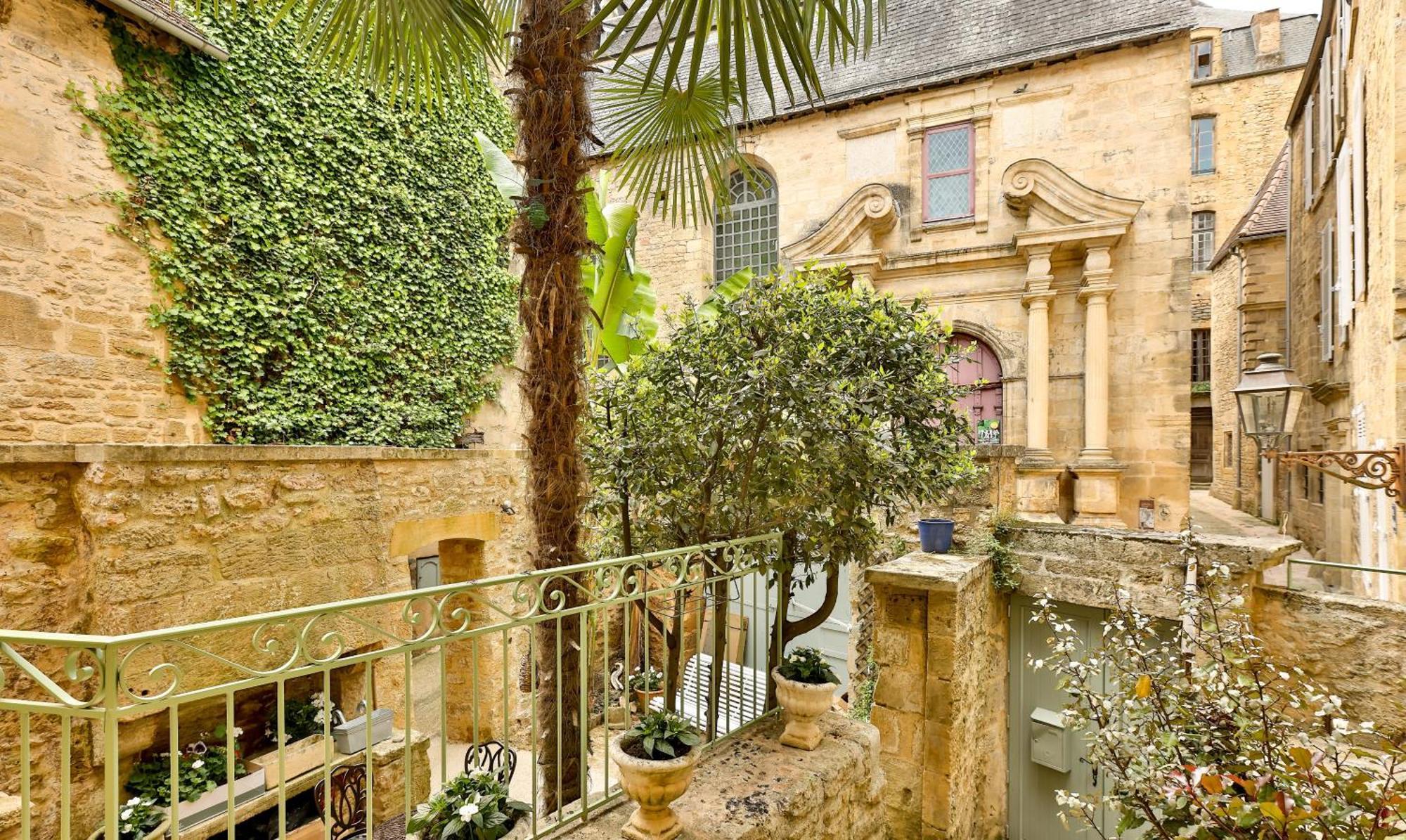 La Villa Des Consuls - Gite De Tourisme De Charme Sarlat-la-Canéda Buitenkant foto